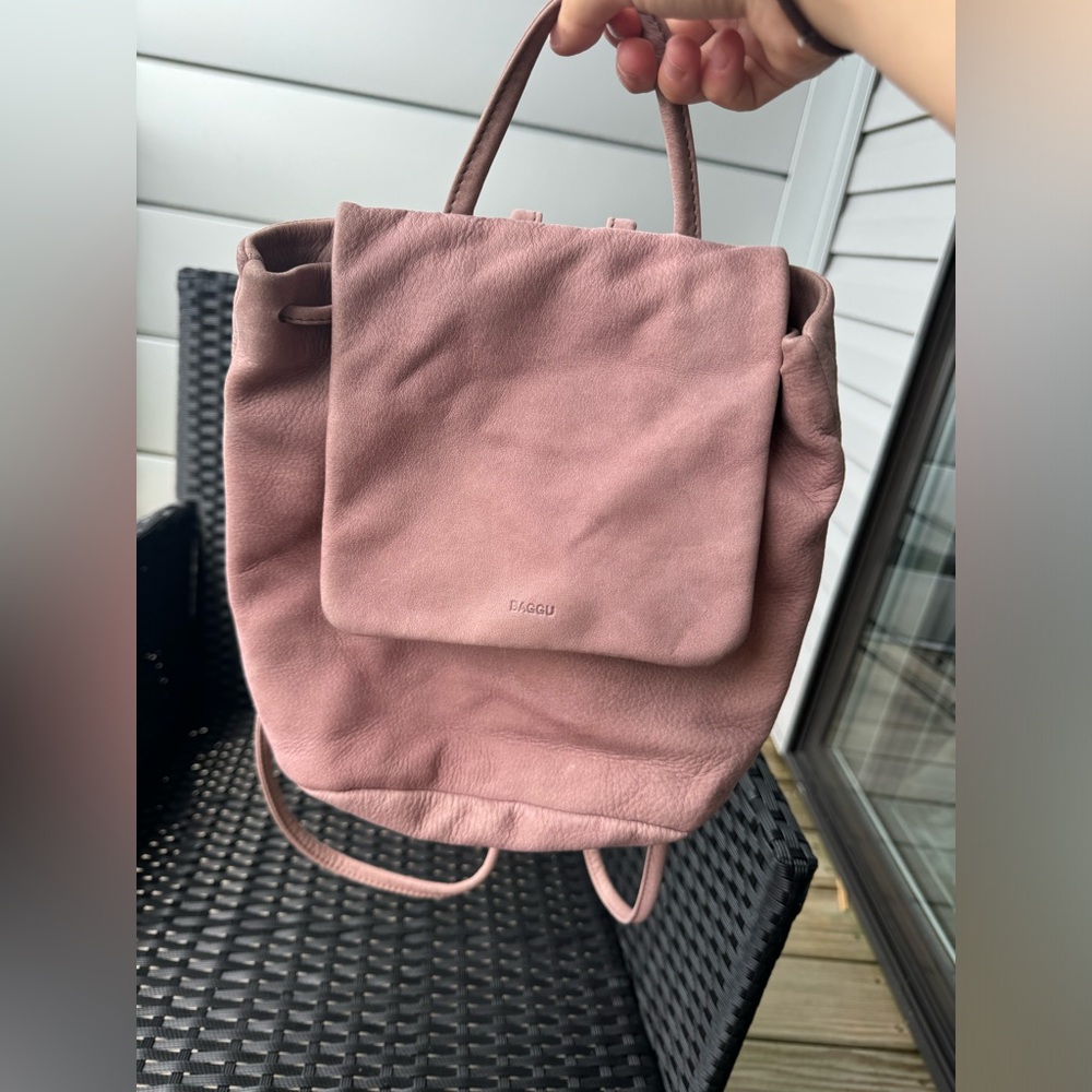 Baggu RARE soft leather backpack